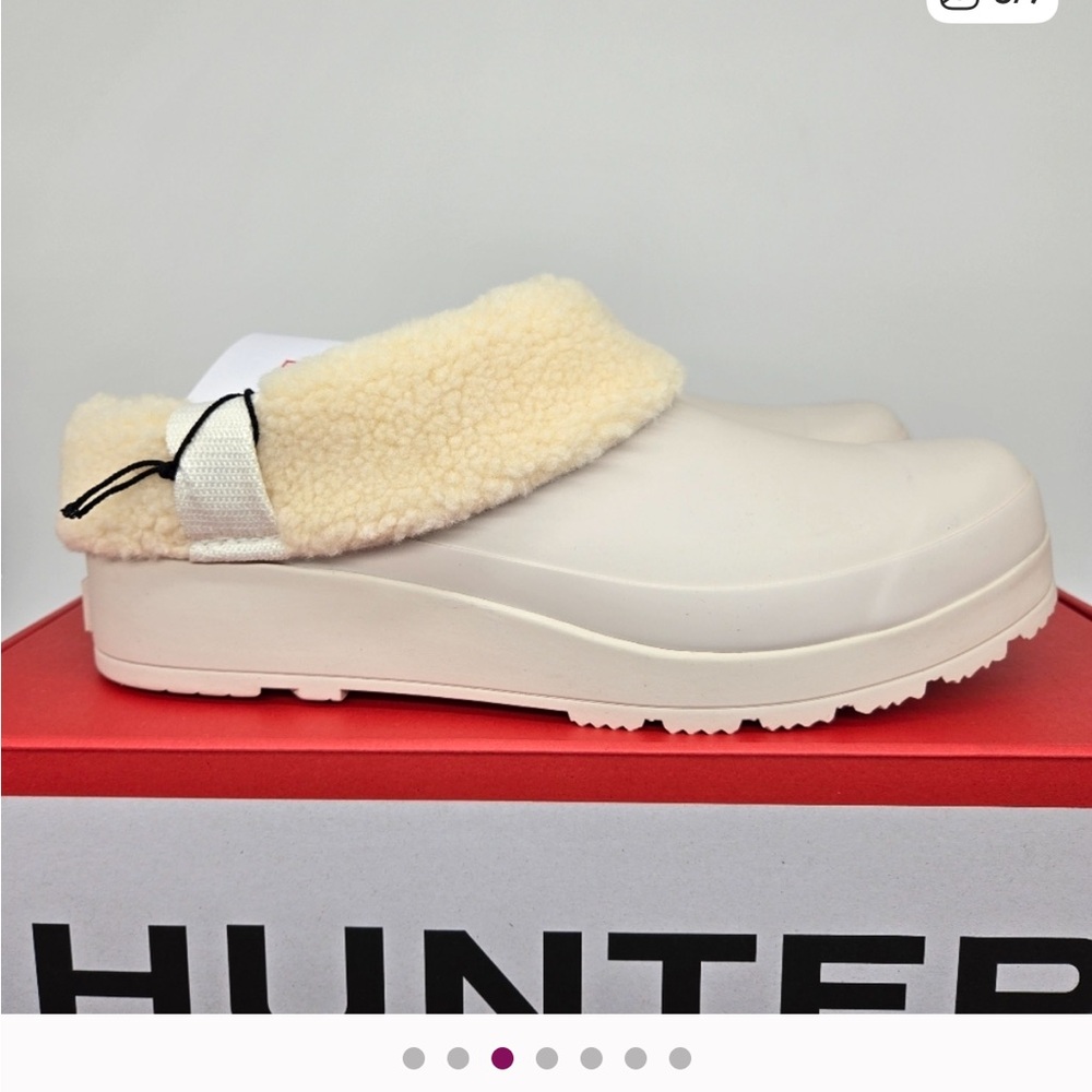 New Hunter Ladies' Play Insulated Clog
Women's Shoes Size 7 - Picture 12 of 14